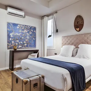 The Conica Deluxe ** Barcelona